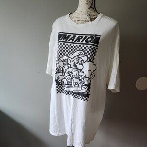 EUC, Men's, Mario Kart T-Shirt